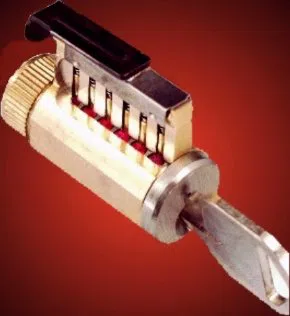 Lock Safe Services Miami, FL 305-307-5764 - re-key-locks